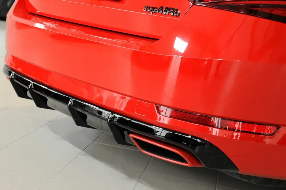 Dokładka tylnego zderzaka dyfuzor Skoda Superb III Oferta limitowana