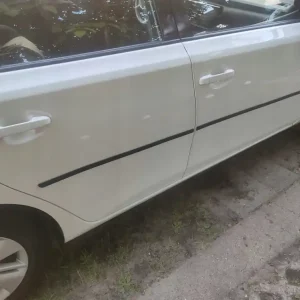 Toyota Auris 2 Kombi Listwy Boczne na Drzwi Czarne Ostatnia szansa