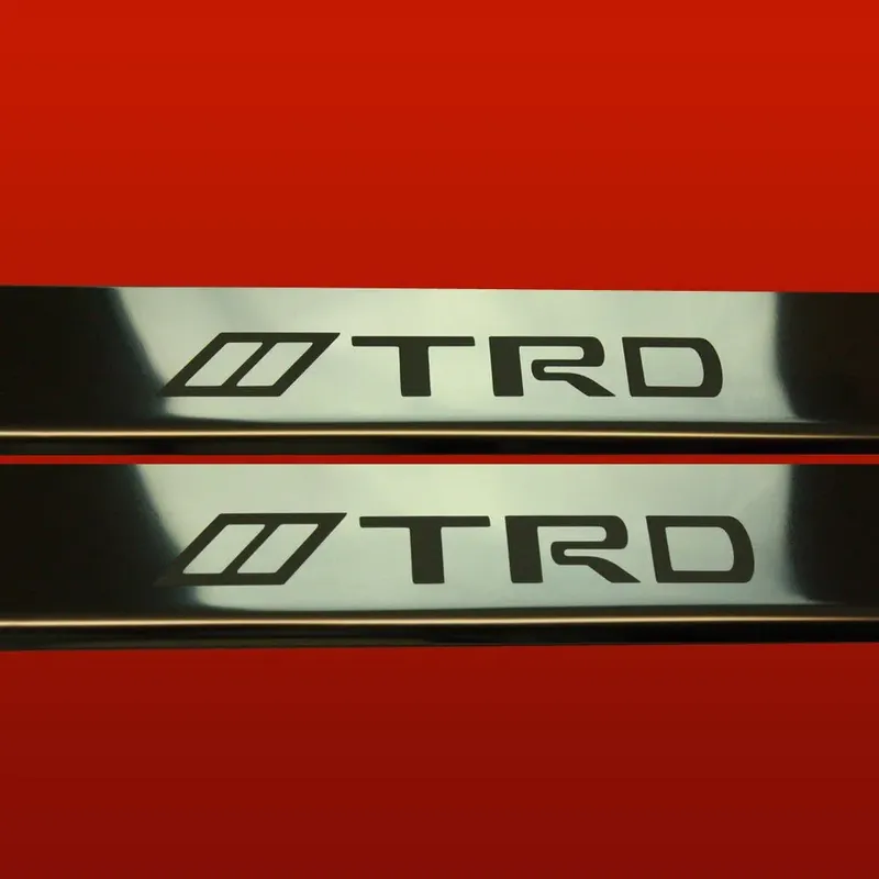 Kup teraz TOYOTA YARIS MK2 Nakładki progowe TRD Prefacelift 3 drzwi Stal nierdzewna 3