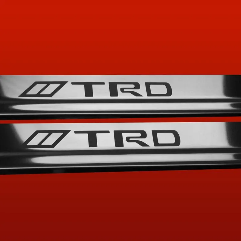 TOYOTA YARIS MK3 Nakładki progowe TRD Prefacelift 3 drzwi Stal nierdzewna 3 Nowość