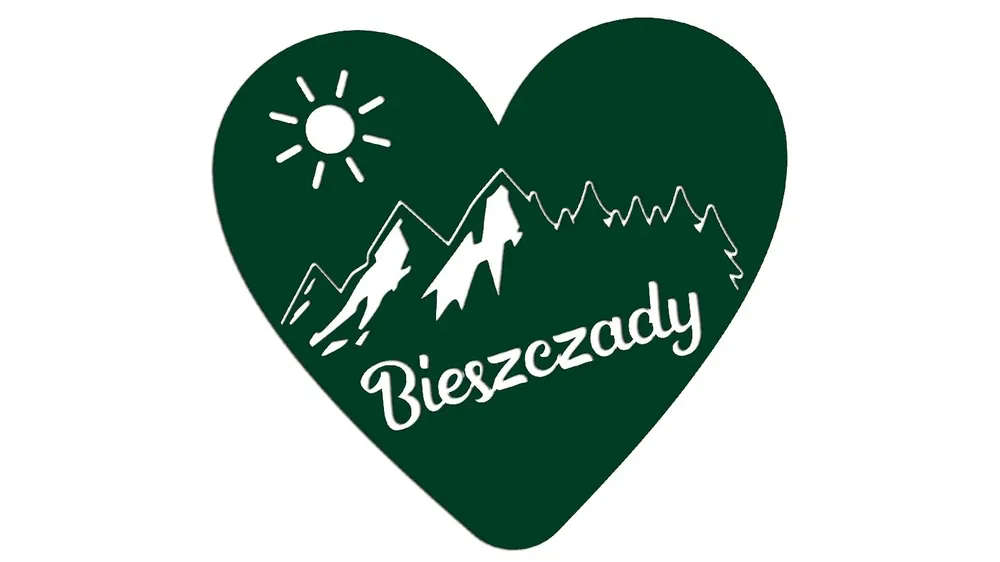 Wycinana naklejka BIESZCZADY - SERCE - GÓRY - LAS ciemny zielony - J and A Nowość