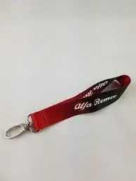Wyprzedaż Smyczka do kluczy brelok ALFA ROMEO na prezent.